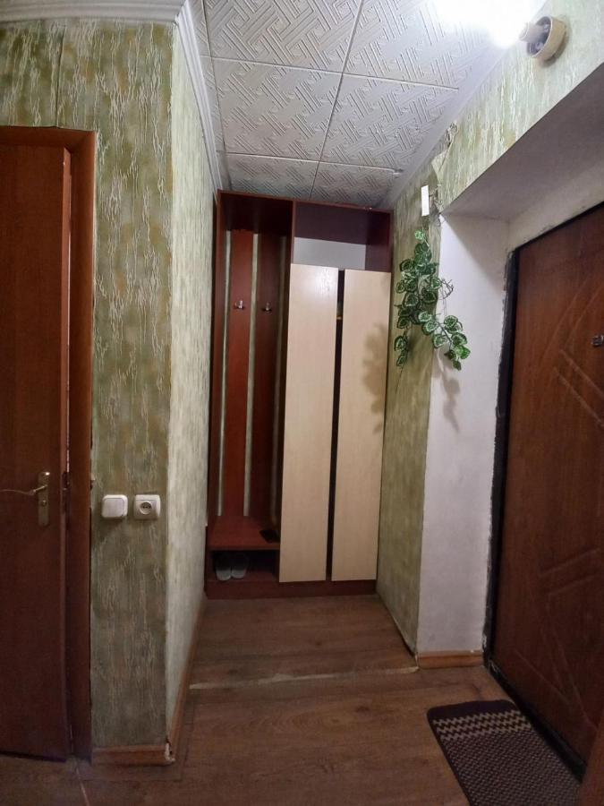 1 Комнатная Квартира Остановка Торговый Центр Tcherkassy Extérieur photo